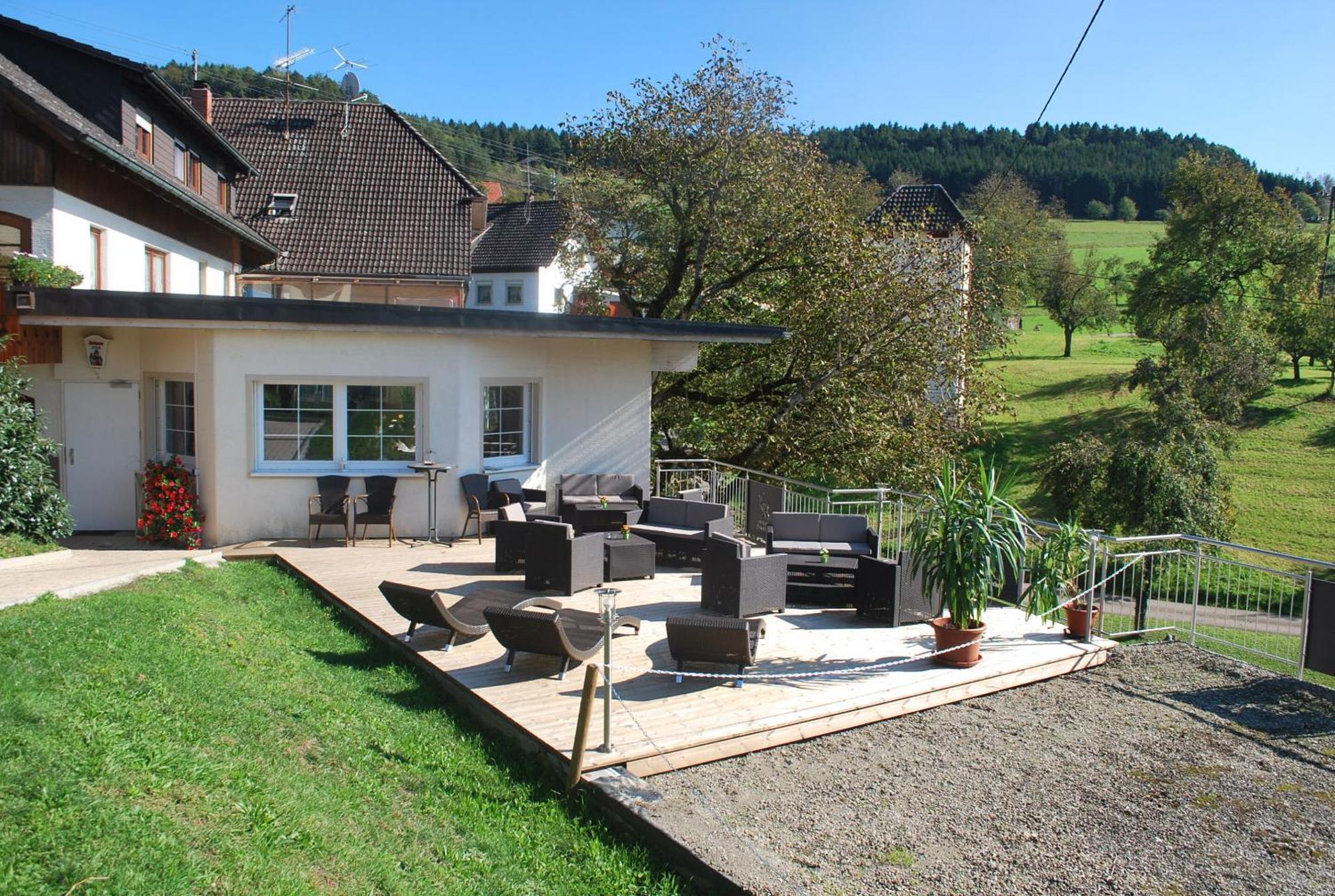 Landgasthof Hirschen Untermettingen 3*